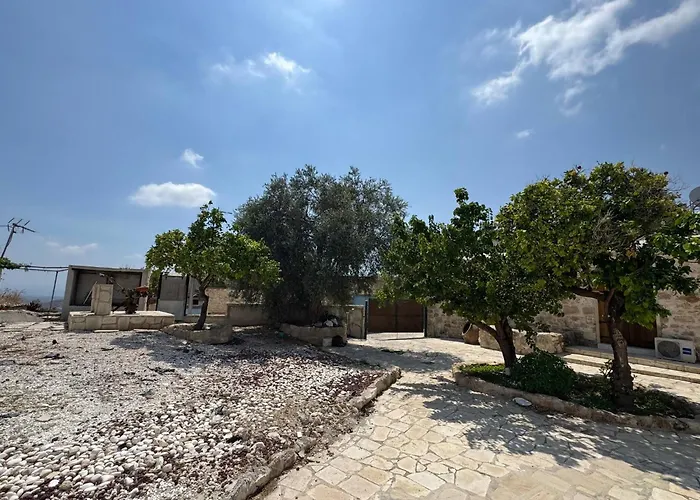 Cozy Stone House With 1 Bedroom Marathounta